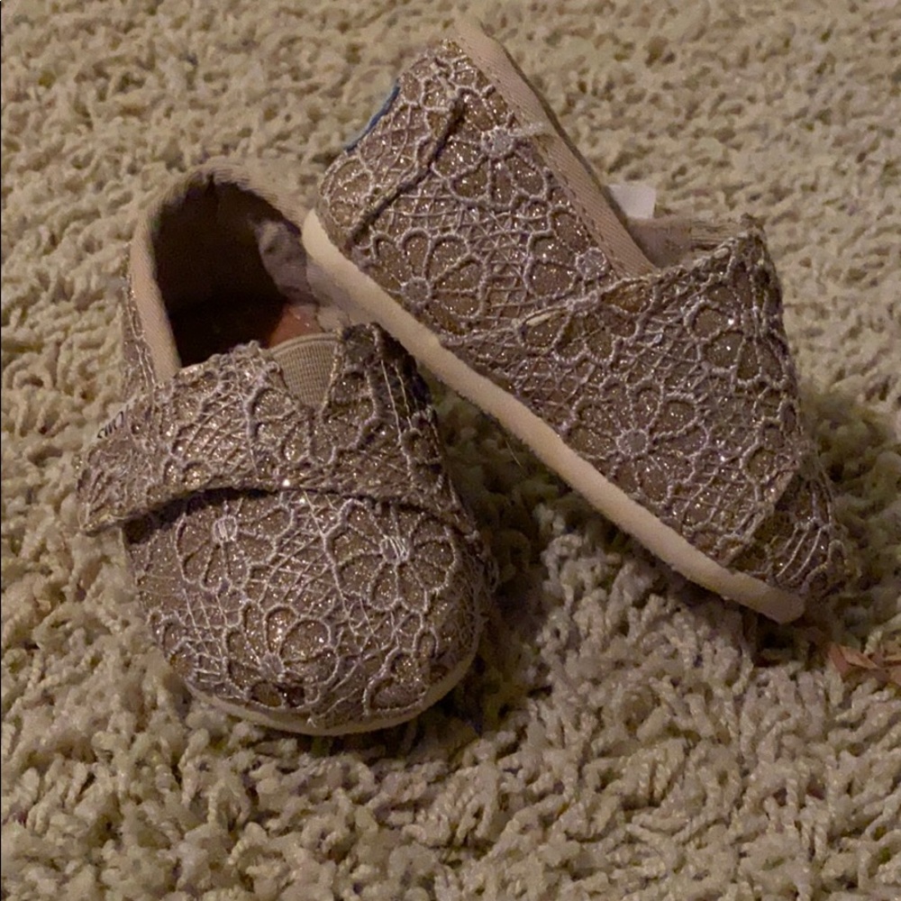 Gold Toddler Toms
